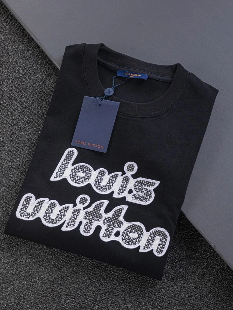 Louis Vuitton T-Shirts Minimalist 133219