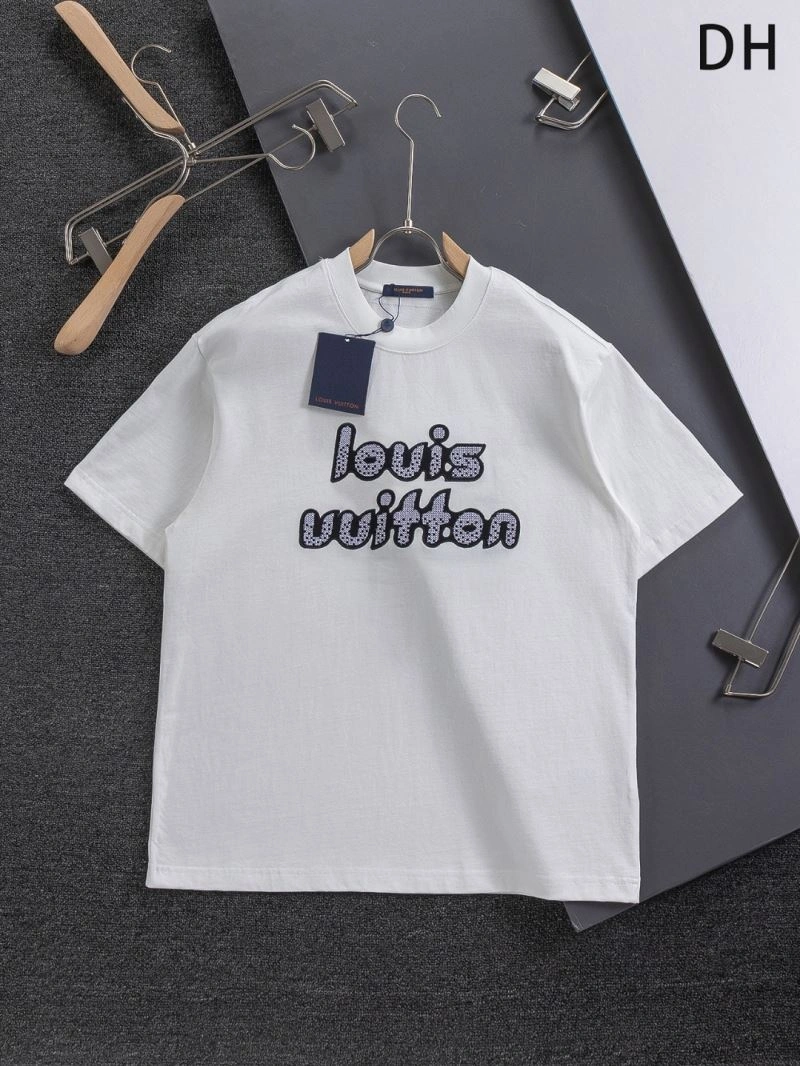 Versatile Louis Vuitton T-Shirts 133211
