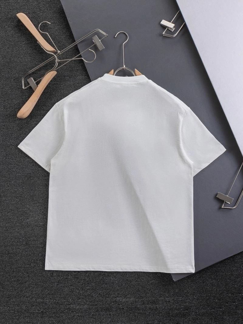 Versatile Louis Vuitton T-Shirts 133211