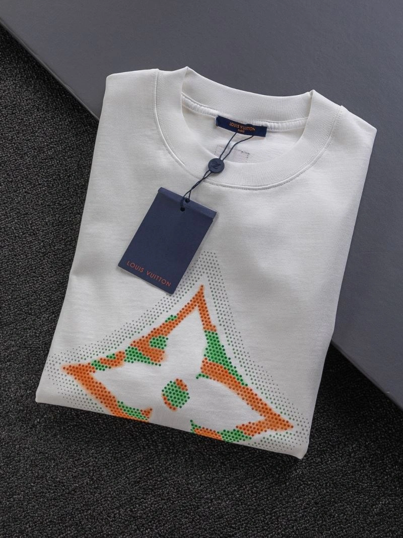 Louis Vuitton T-Shirts Minimalist 133213