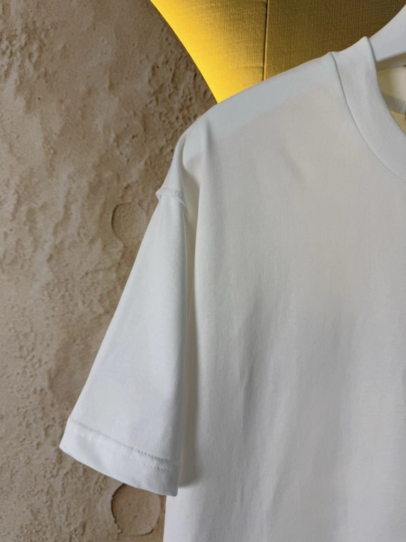 Louis Vuitton T-Shirts Lightweight 133206