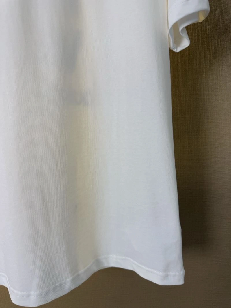 Louis Vuitton T-Shirts Lightweight 133206