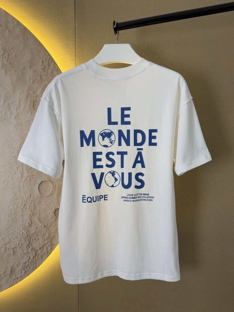 Louis Vuitton T-Shirts Lightweight 133206