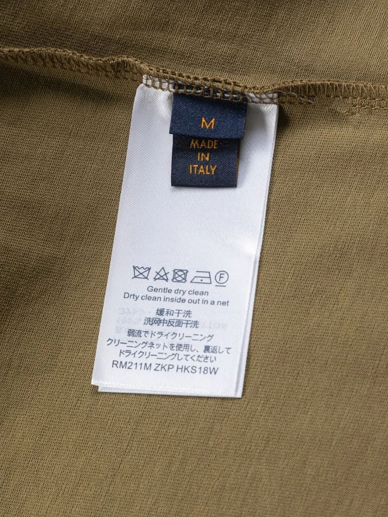 Functional Louis Vuitton T-Shirts 133182