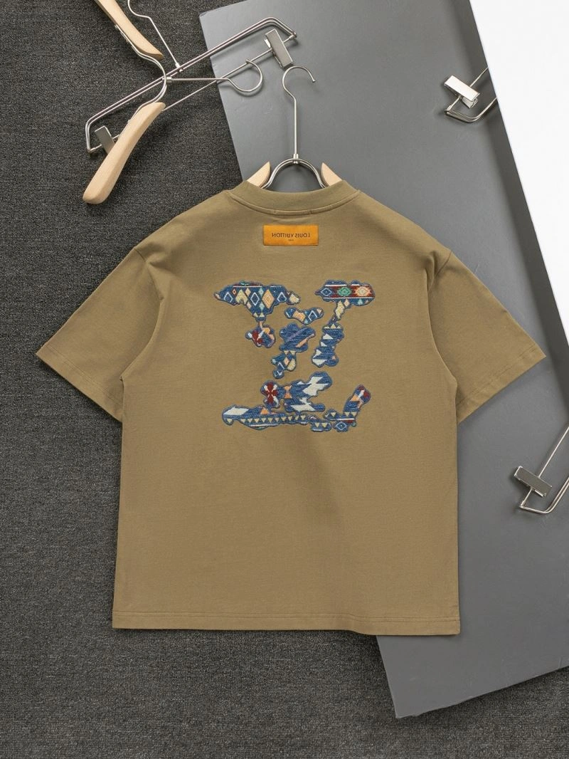 Functional Louis Vuitton T-Shirts 133182