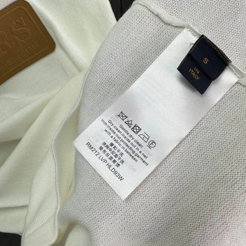 Attractive Louis Vuitton T-Shirts 133174