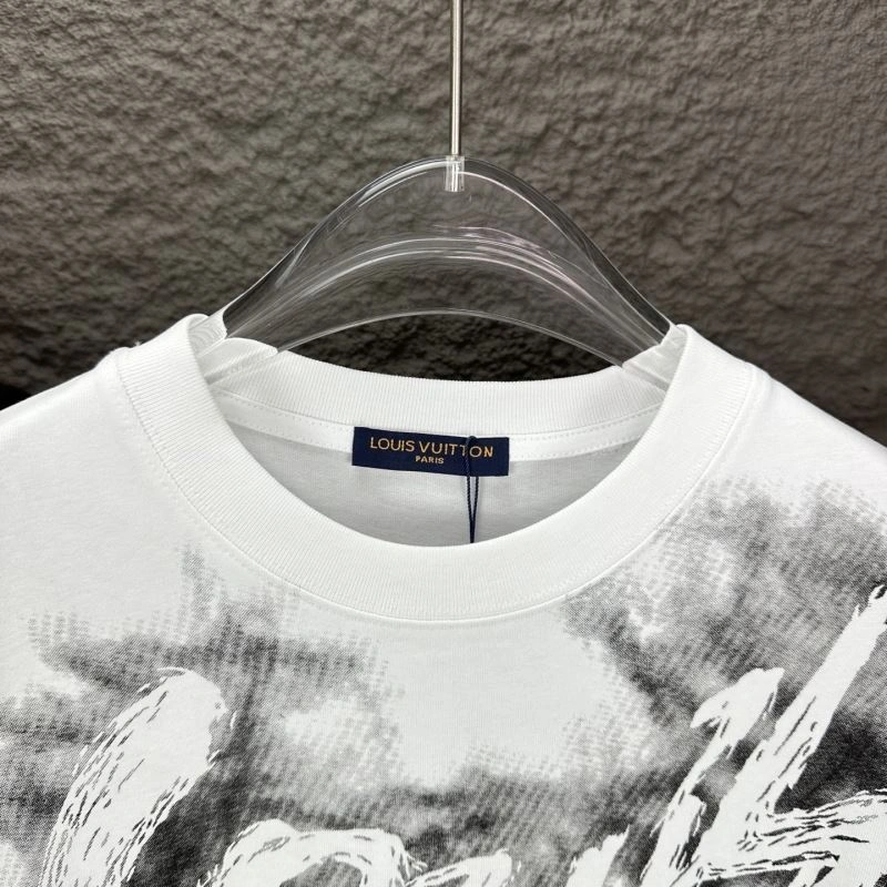 Louis Vuitton T-Shirts Functional 133175