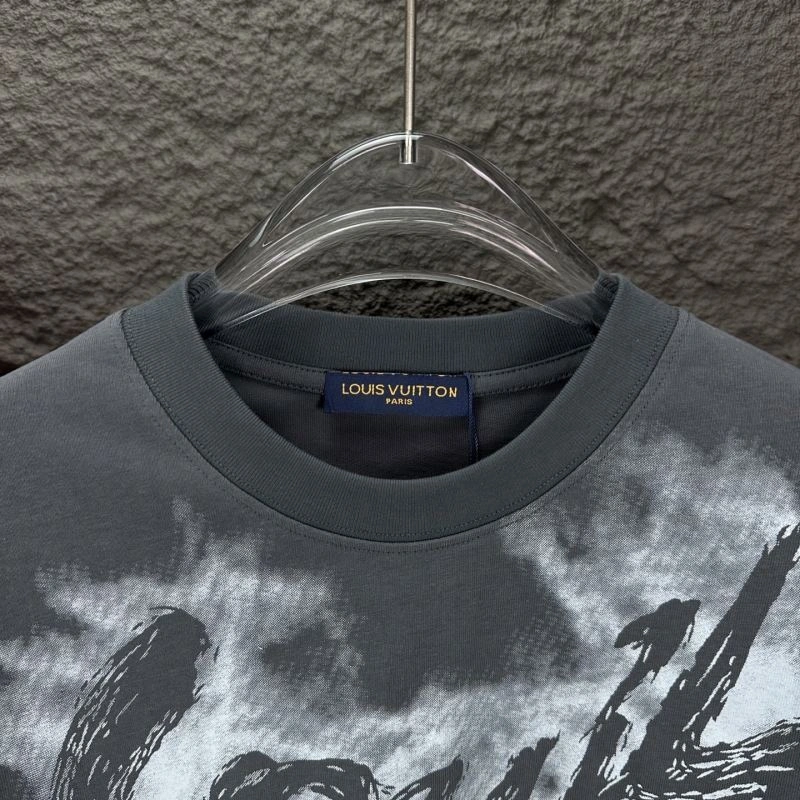 ModernLook Louis Vuitton T-Shirts 133187