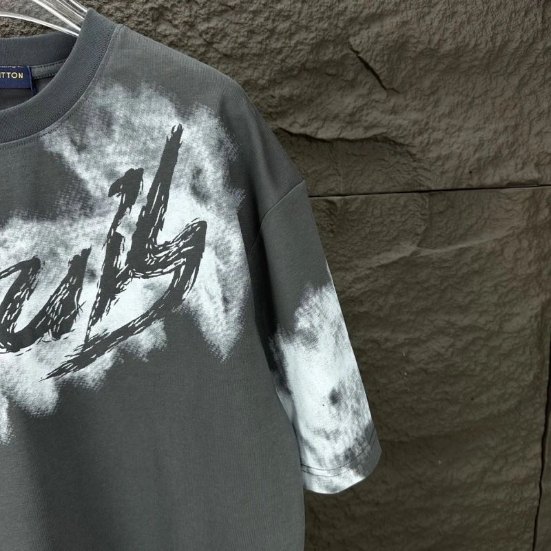 ModernLook Louis Vuitton T-Shirts 133187