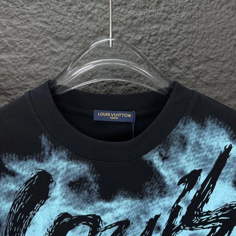 Louis Vuitton T-Shirts Trendy 133170