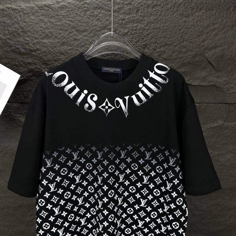 Louis Vuitton T-Shirts Seasonal 133161