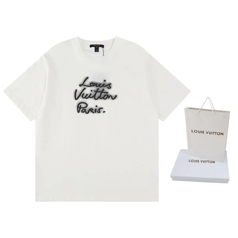 Effortless Louis Vuitton T-Shirts 133169