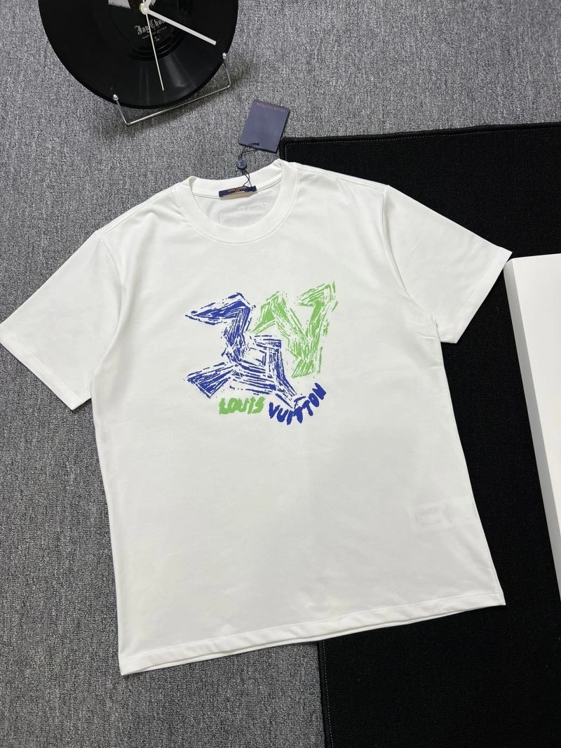 Bold Louis Vuitton T-Shirts 133165