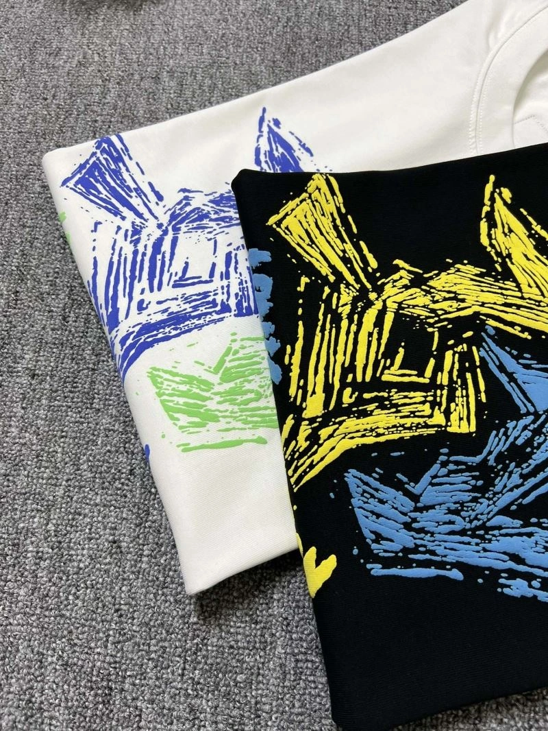 Bold Louis Vuitton T-Shirts 133165
