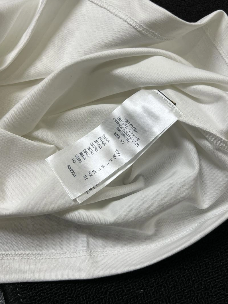 Bold Louis Vuitton T-Shirts 133165