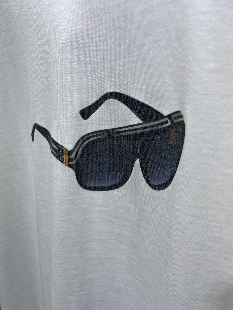 Louis Vuitton T-Shirts Breathable 133166