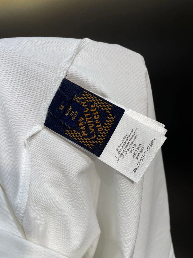 Louis Vuitton T-Shirts Breathable 133166