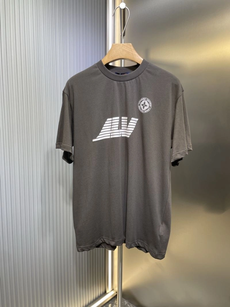Louis Vuitton T-Shirts Trendsetting 133162