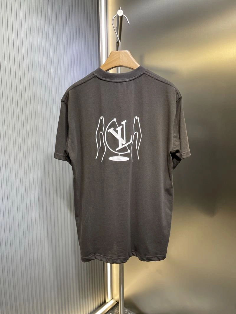 Louis Vuitton T-Shirts Trendsetting 133162
