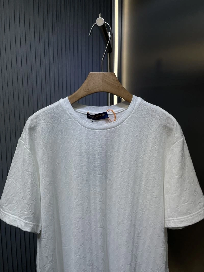 Louis Vuitton T-Shirts OdorResistant 133156