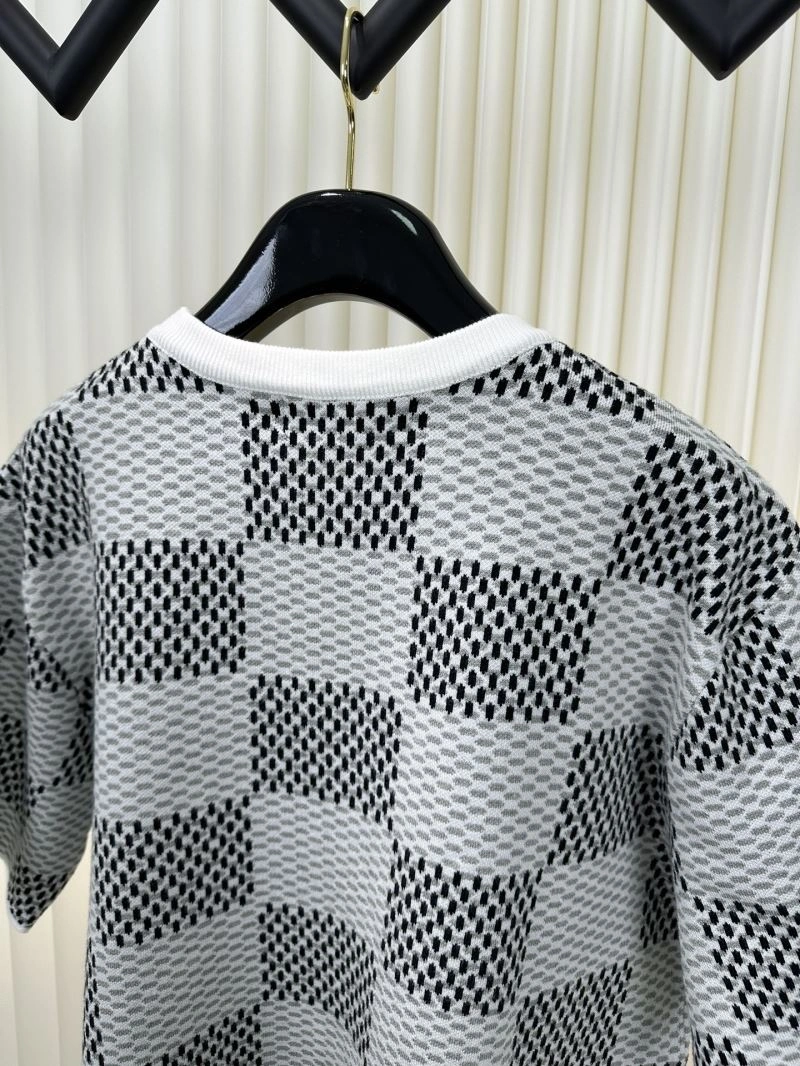Louis Vuitton T-Shirts Vibrant 133155