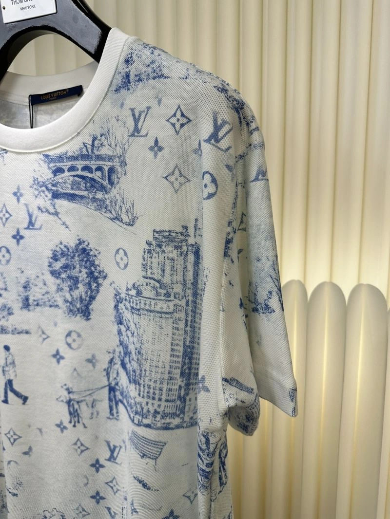 Flexible Louis Vuitton T-Shirts 132677