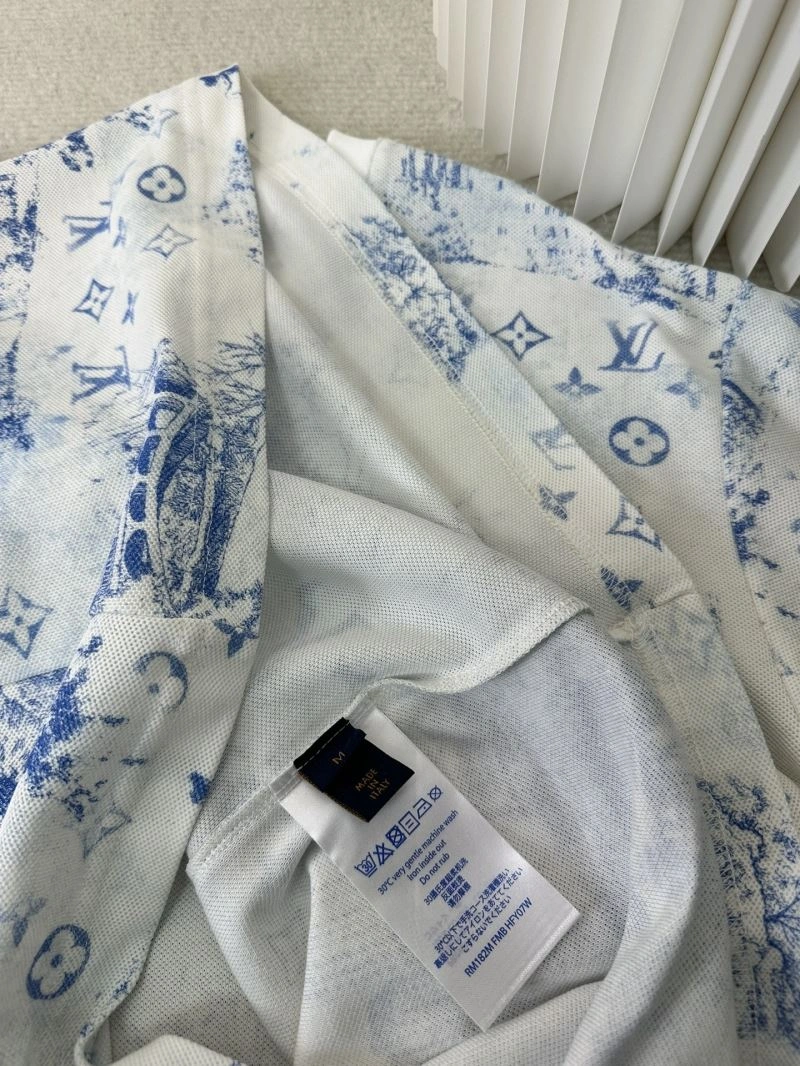 Flexible Louis Vuitton T-Shirts 132677