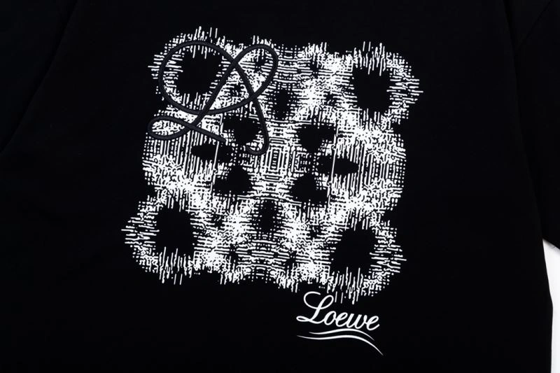 Bold Louis Vuitton T-Shirts 132653