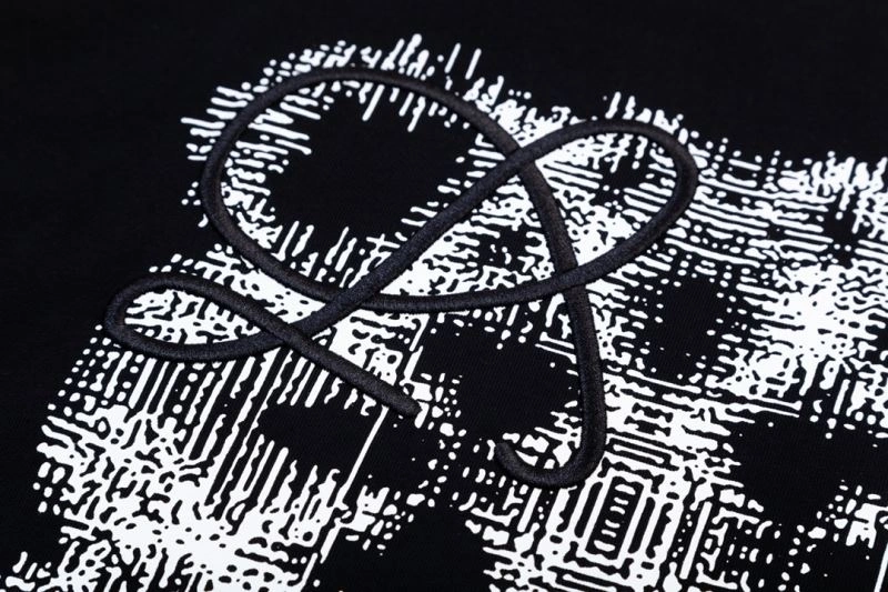 Bold Louis Vuitton T-Shirts 132653