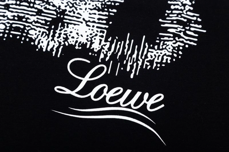Bold Louis Vuitton T-Shirts 132653
