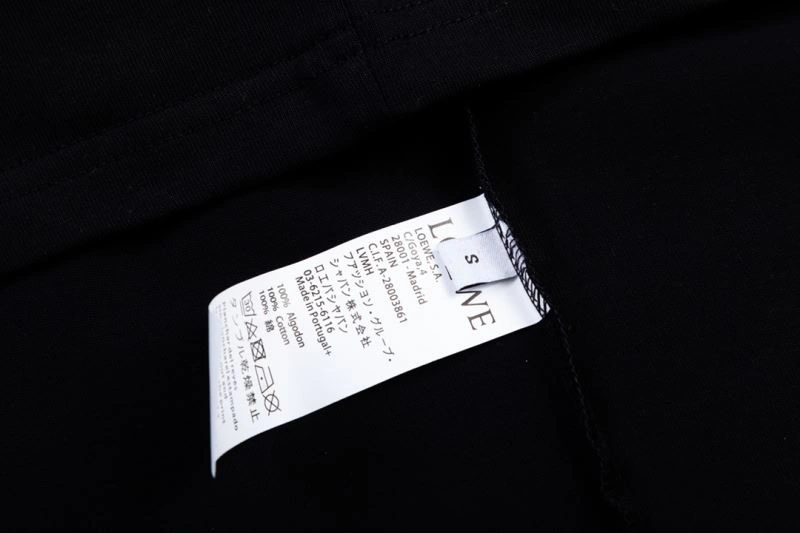 Bold Louis Vuitton T-Shirts 132653