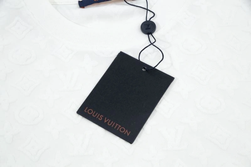 WellDesigned Louis Vuitton T-Shirts 132658