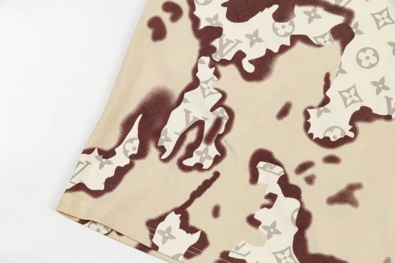 Louis Vuitton T-Shirts TimelessDesign 132635