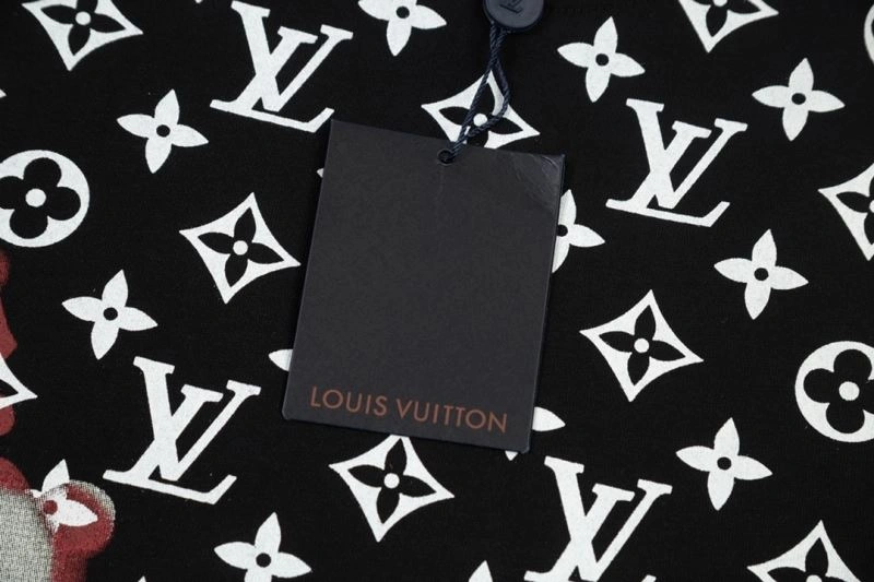 Durable Louis Vuitton T-Shirts 132649
