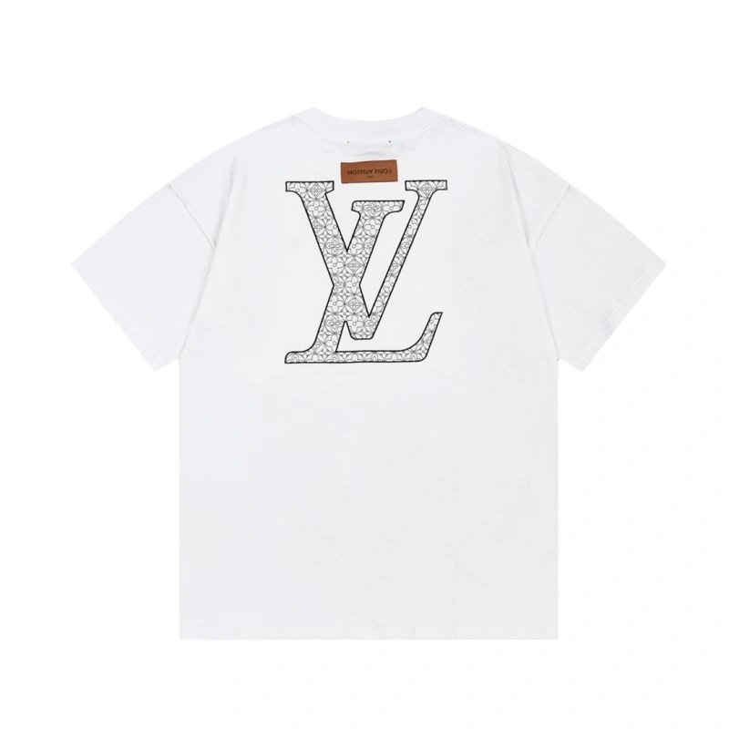 Louis Vuitton T-Shirts UrbanChic 132624