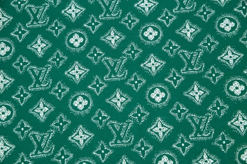 Tailored Louis Vuitton T-Shirts 132623
