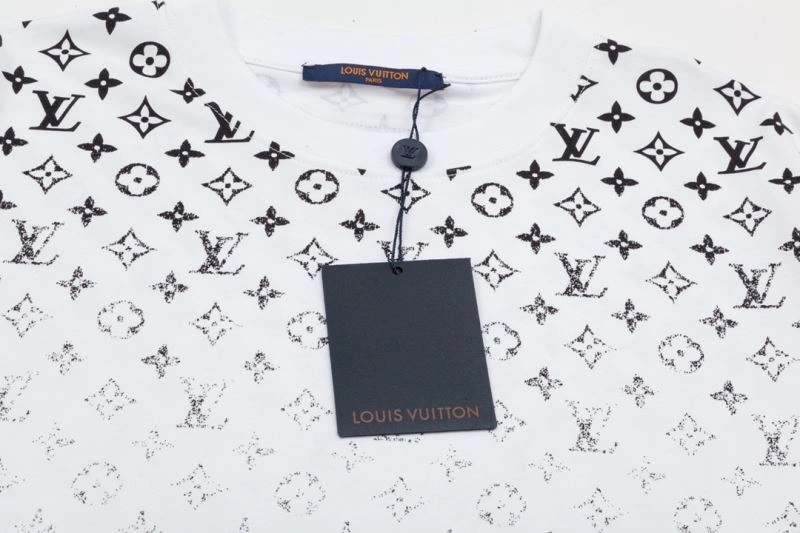 TimelessDesign Louis Vuitton T-Shirts 132619
