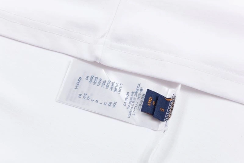 Louis Vuitton T-Shirts Classic 132636