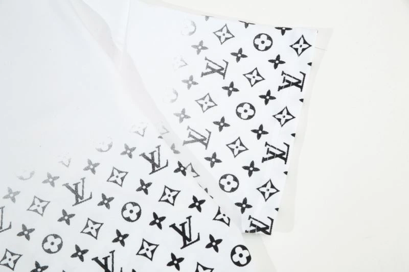 AllSeason Louis Vuitton T-Shirts 132616