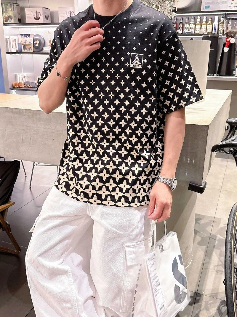 TimelessDesign Louis Vuitton T-Shirts 132643