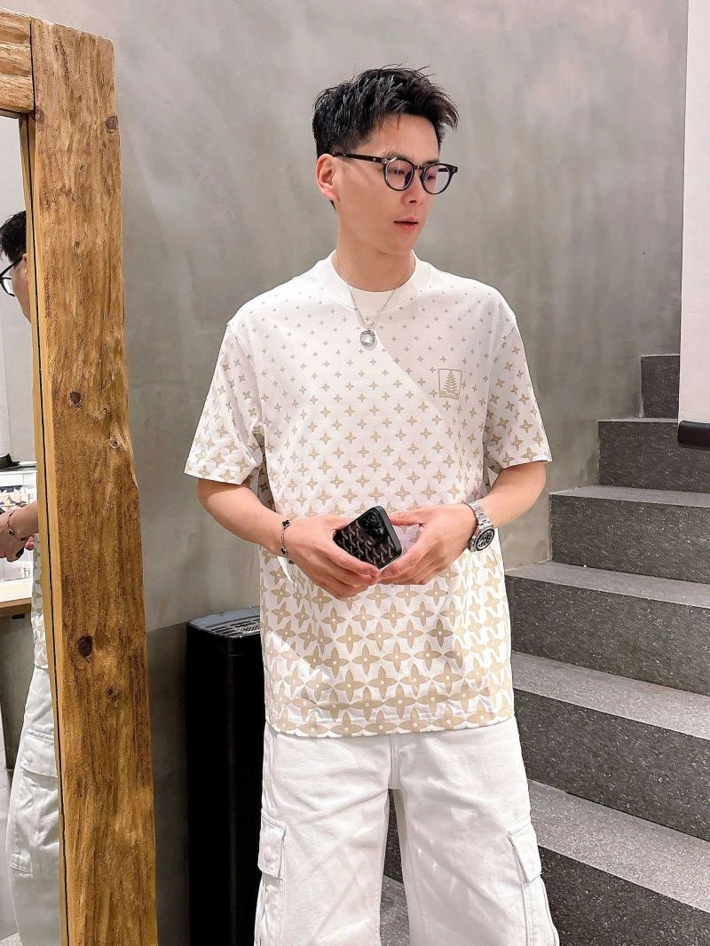 Louis Vuitton T-Shirts Comfortable 132625