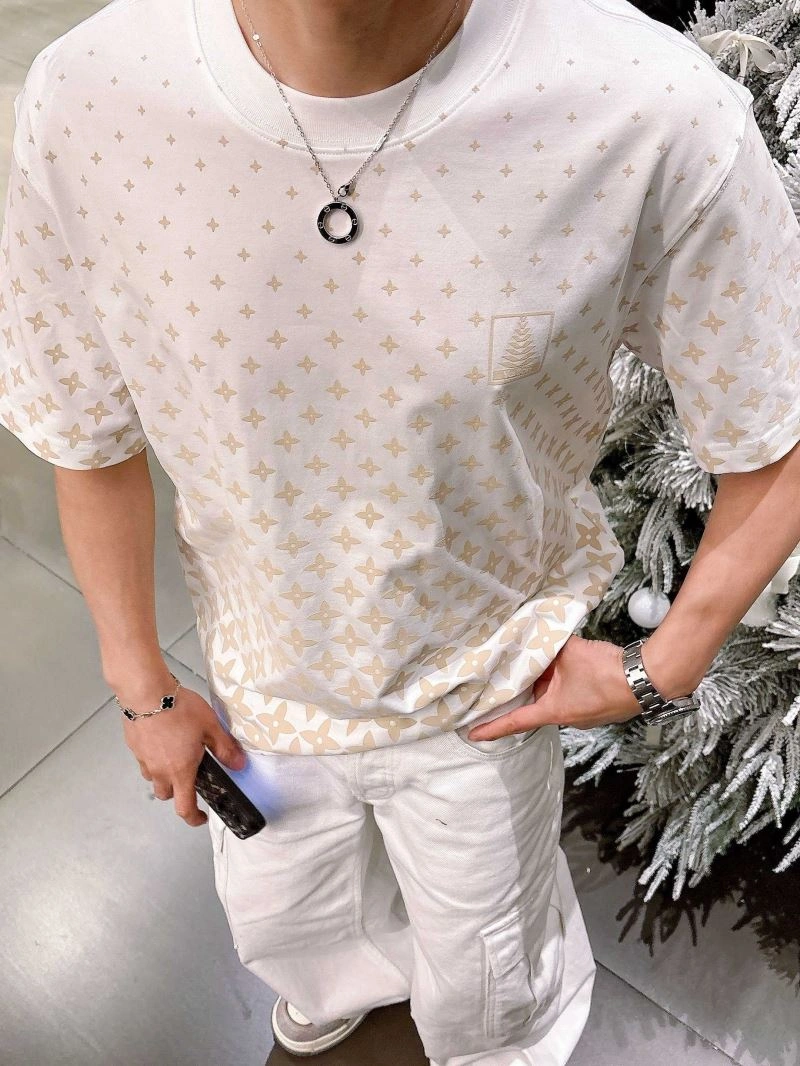 Louis Vuitton T-Shirts Comfortable 132625