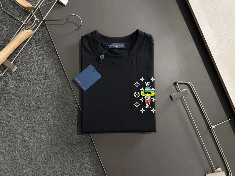 Louis Vuitton T-Shirts Flexible 132612
