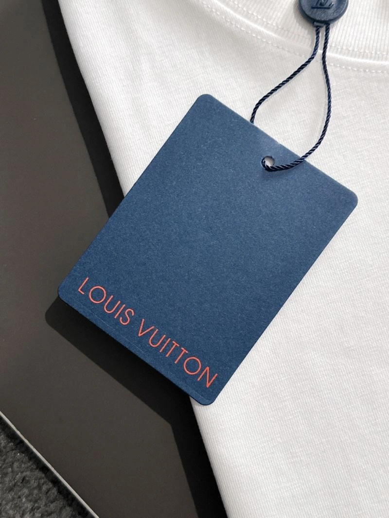 Trendy Louis Vuitton T-Shirts 132610