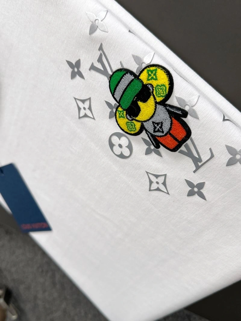 Trendy Louis Vuitton T-Shirts 132610