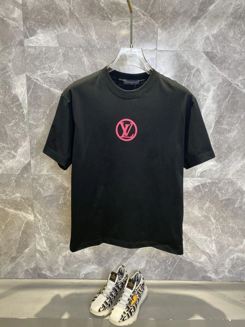 Vibrant Louis Vuitton T-Shirts 132608