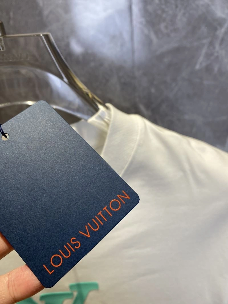 SportInspired Louis Vuitton T-Shirts 132607