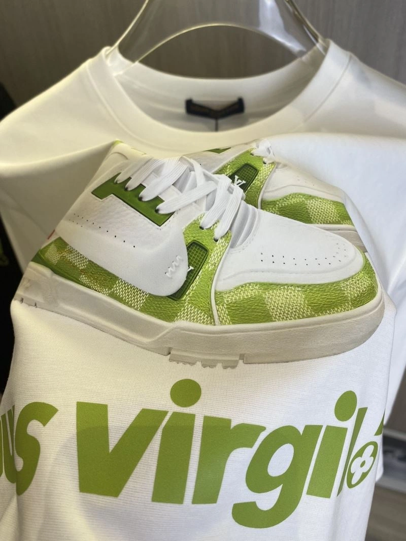 Louis Vuitton T-Shirts Breathable 132604