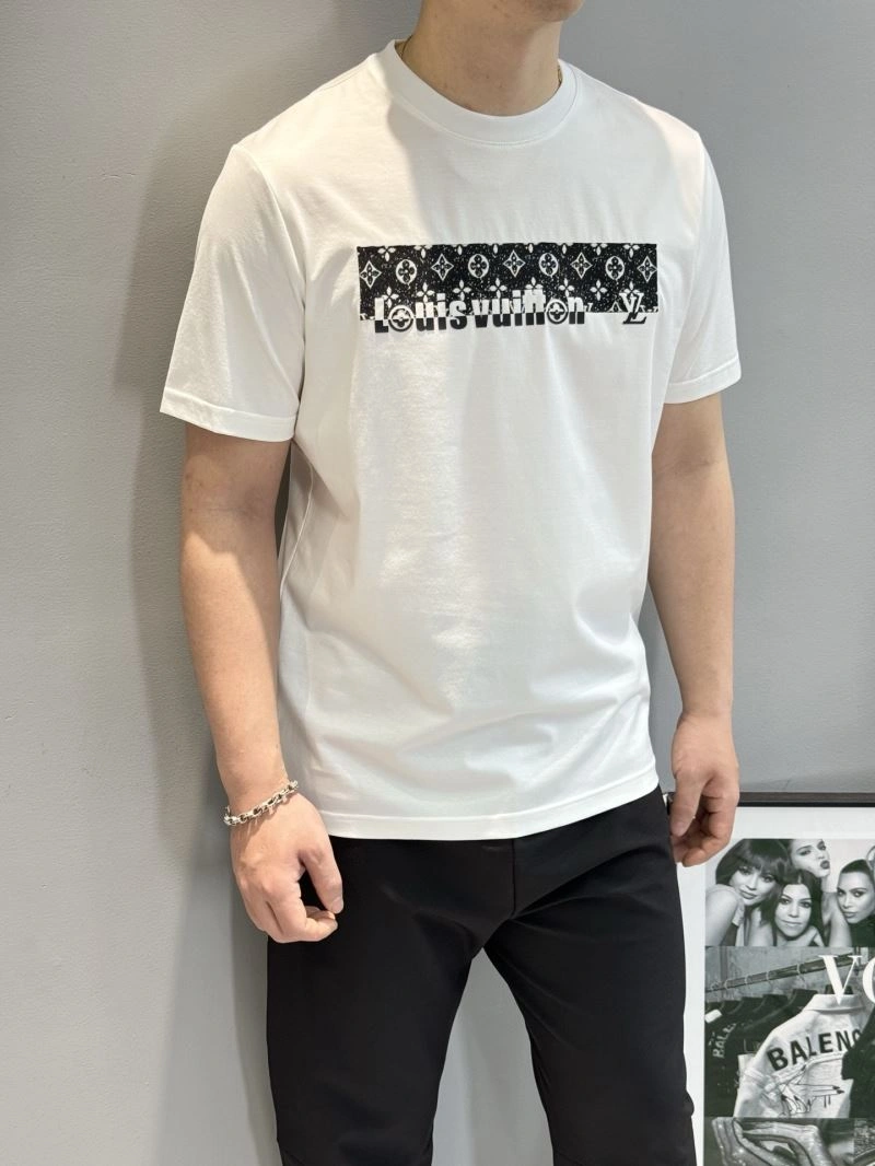 Cozy Louis Vuitton T-Shirts 132585