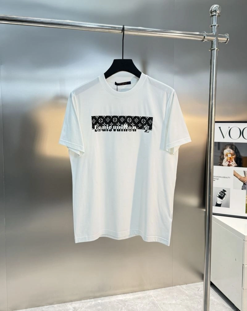 Cozy Louis Vuitton T-Shirts 132585